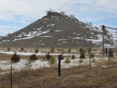Twin Buttes, West