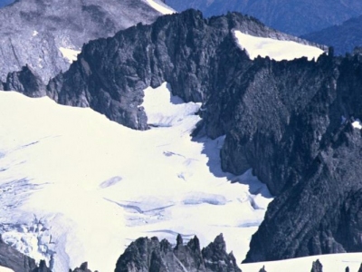 Austera Peak