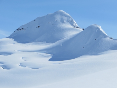 "Longspur Peak"