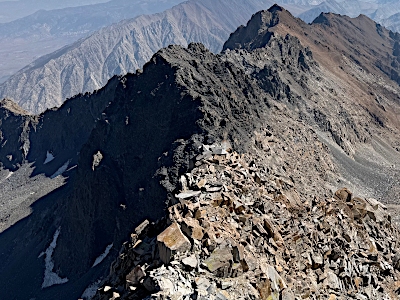 Broken Finger Peak