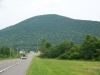 Tom, Mount